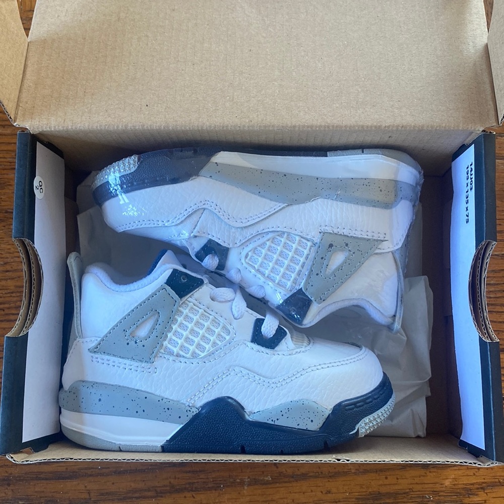 Nike Kids White Gray Navy Retro Sneakers